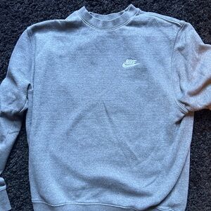 Nike crewneck